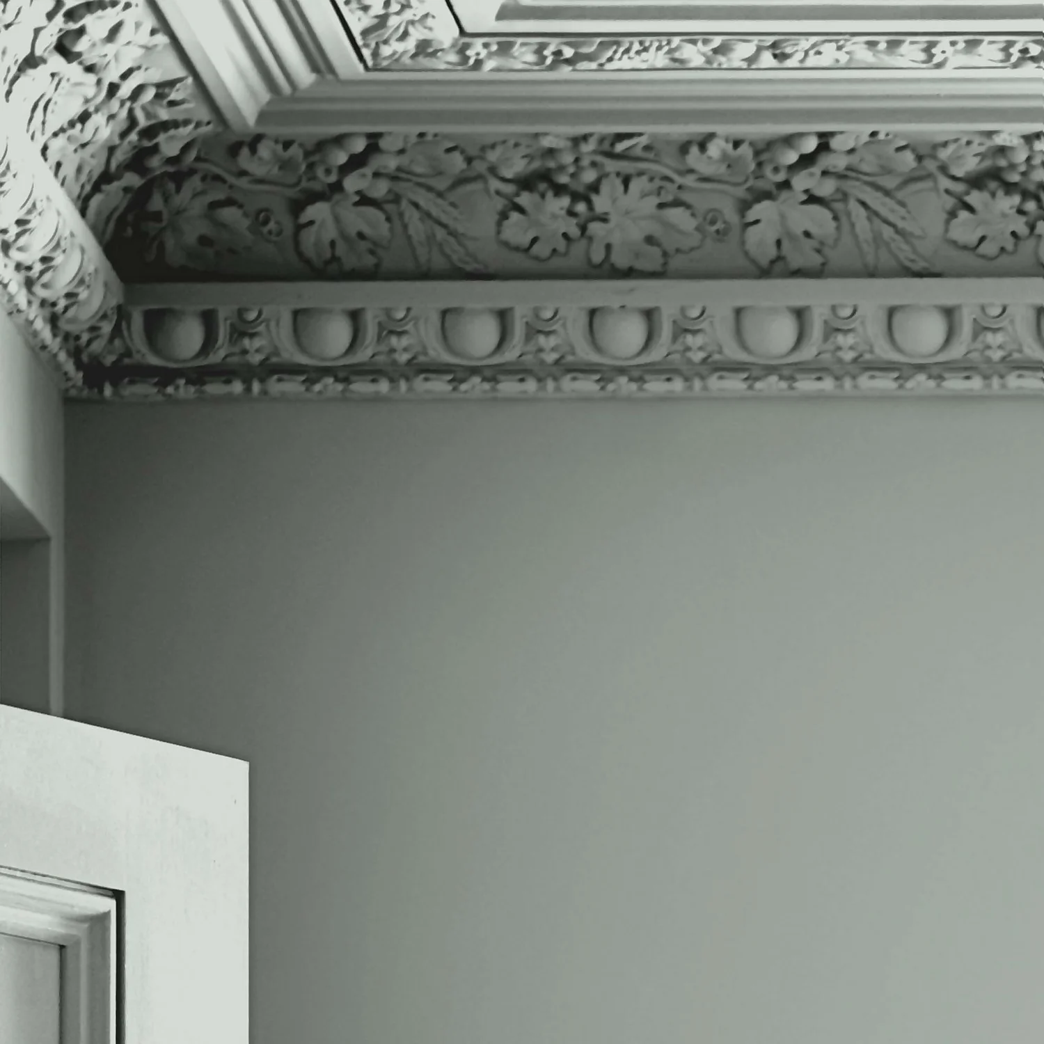 Laura Ashley Matt Emulsion Paint Eau De Nil - 2.5L 5 Laura Ashley Matt Emulsion Paint Eau De Nil - 2.5L - Image 3