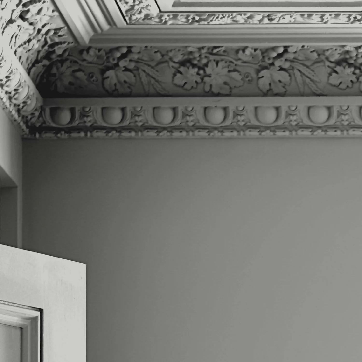 Laura Ashley Matt Emulsion Paint Steel - 5L 5 Laura Ashley Matt Emulsion Paint Steel - 5L - Image 3