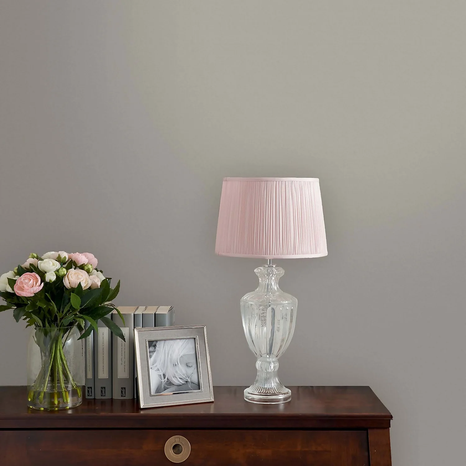 Laura Ashley Matt Emulsion Paint Pale French Grey - 5L 4 Laura Ashley Matt Emulsion Paint Pale French Grey - 5L - Image 2