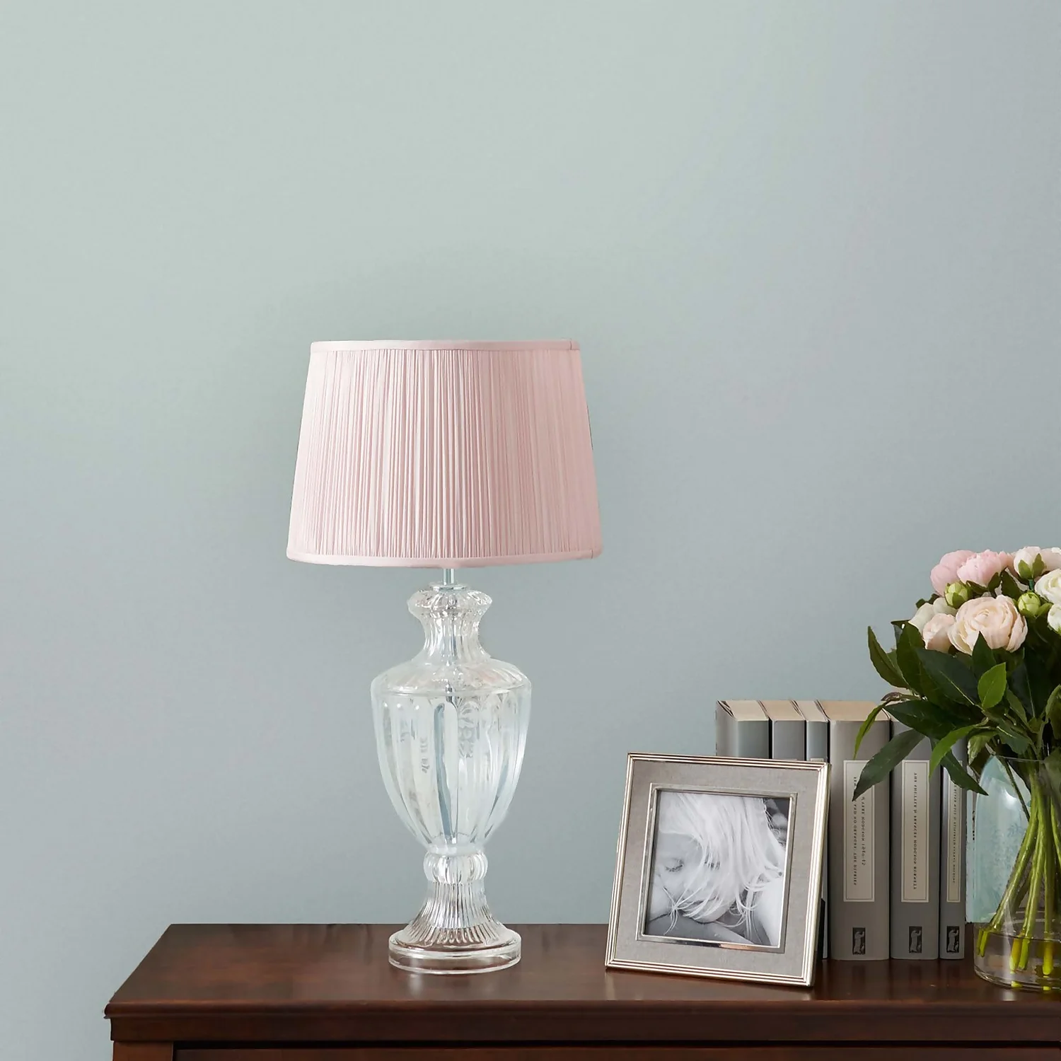 Laura Ashley Eggshell Paint Pale Grey Green - 750ml 4 Laura Ashley Eggshell Paint Pale Grey Green - 750ml - Image 2