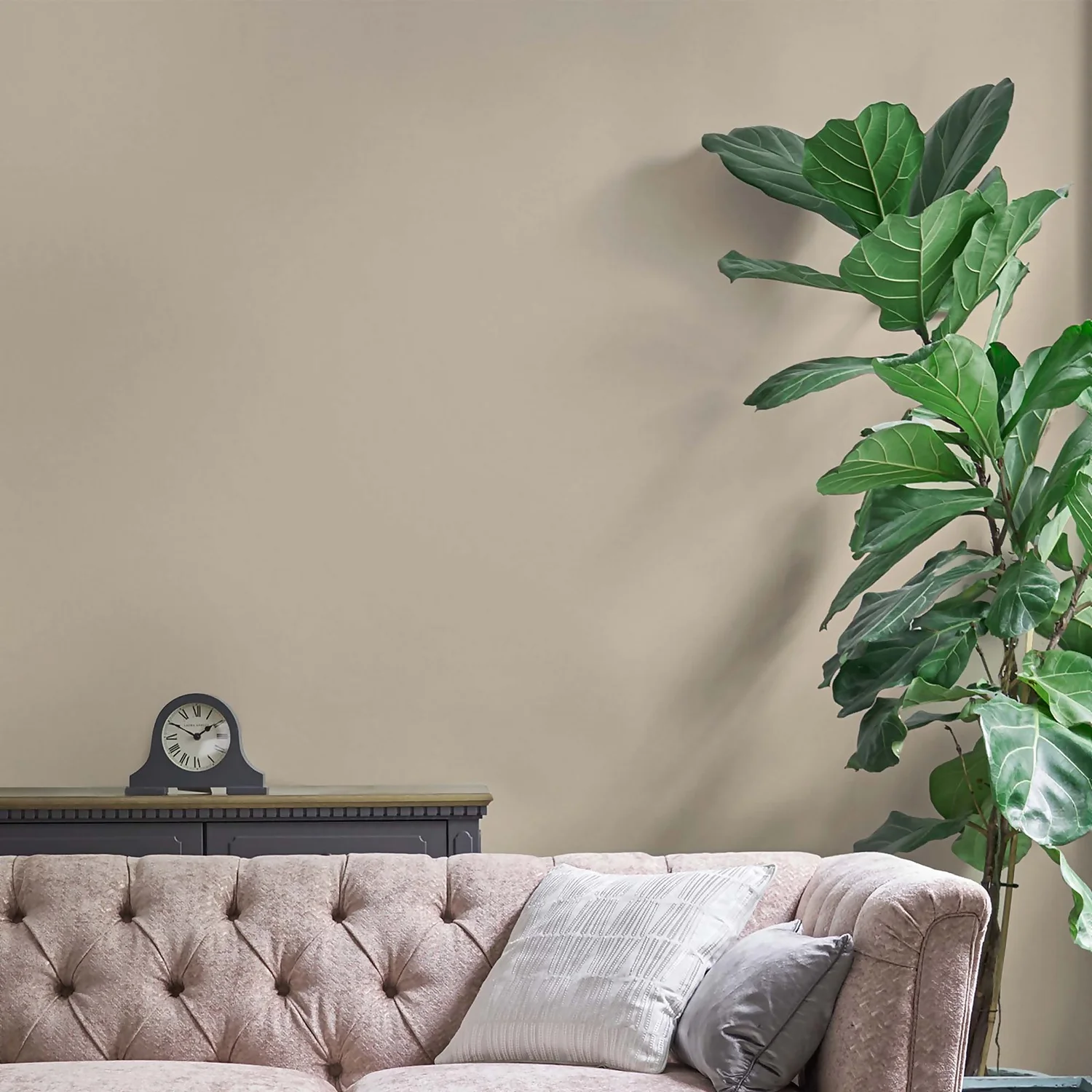 Laura Ashley Matt Emulsion Paint Pale Linen Tester 100ml 4 Laura Ashley Matt Emulsion Paint Pale Linen Tester 100ml - Image 2