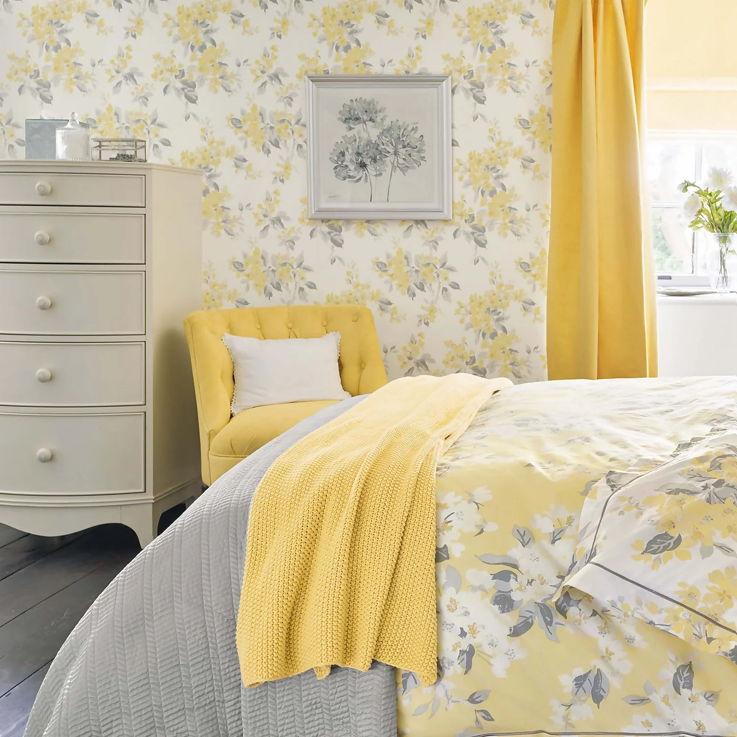 Laura Ashley Apple Blossom Sunshine Wallpaper 4 Laura Ashley Apple Blossom Sunshine Wallpaper - Image 2