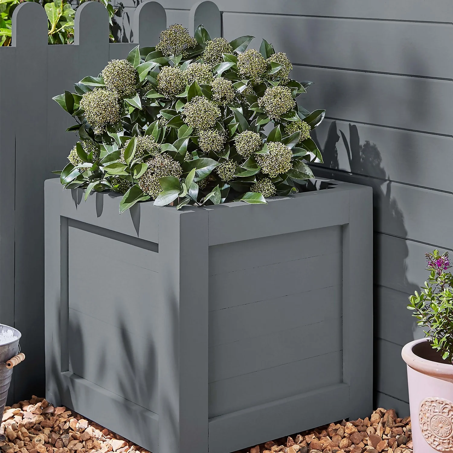 Laura Ashley Eggshell Garden Paint Dark Slate - 2.5L 4 Laura Ashley Eggshell Garden Paint Dark Slate - 2.5L - Image 2