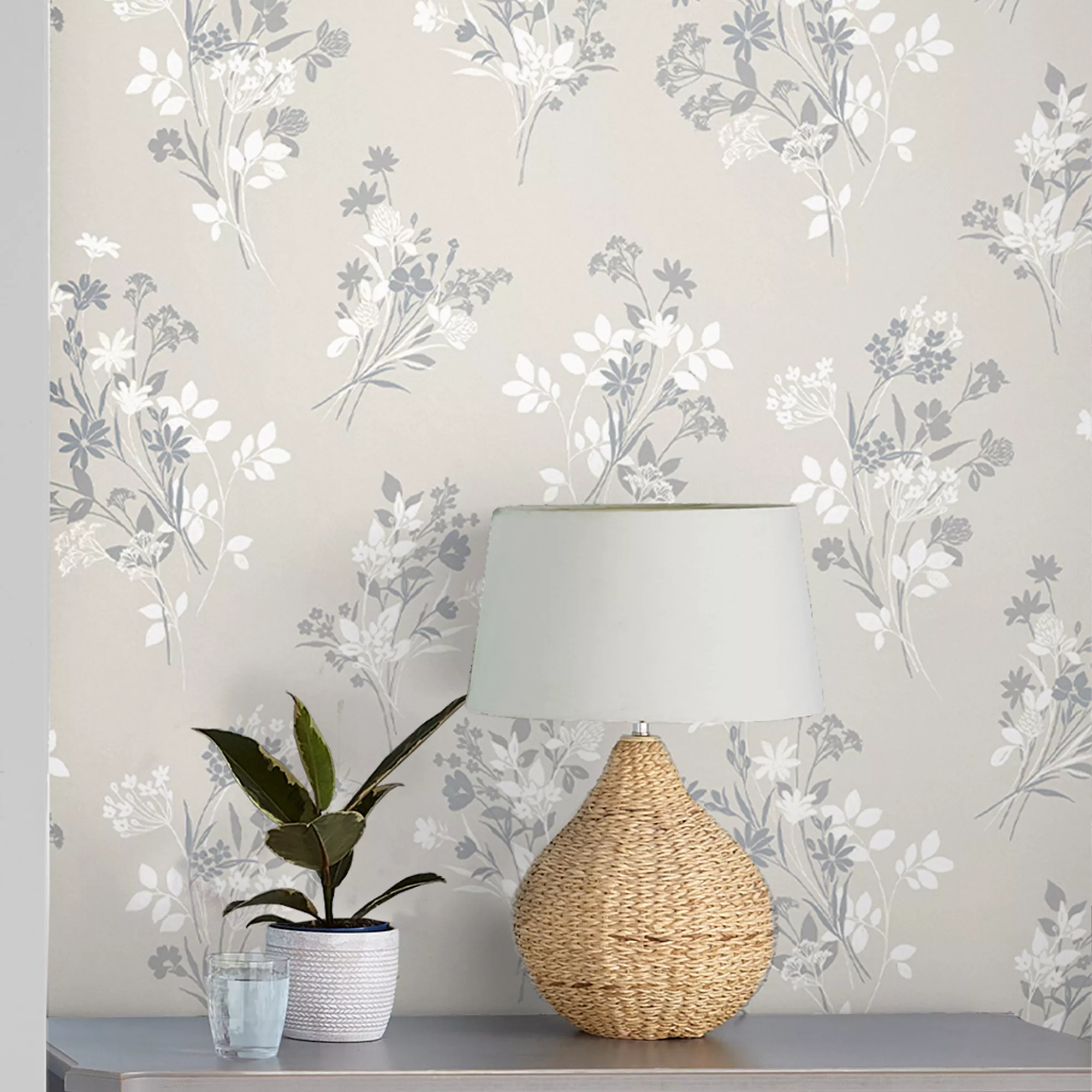 Laura Ashley Igerna Cream, Grey & White Floral Smooth Wallpaper 8 Laura Ashley Igerna Cream, Grey & White Floral Smooth Wallpaper - Image 6