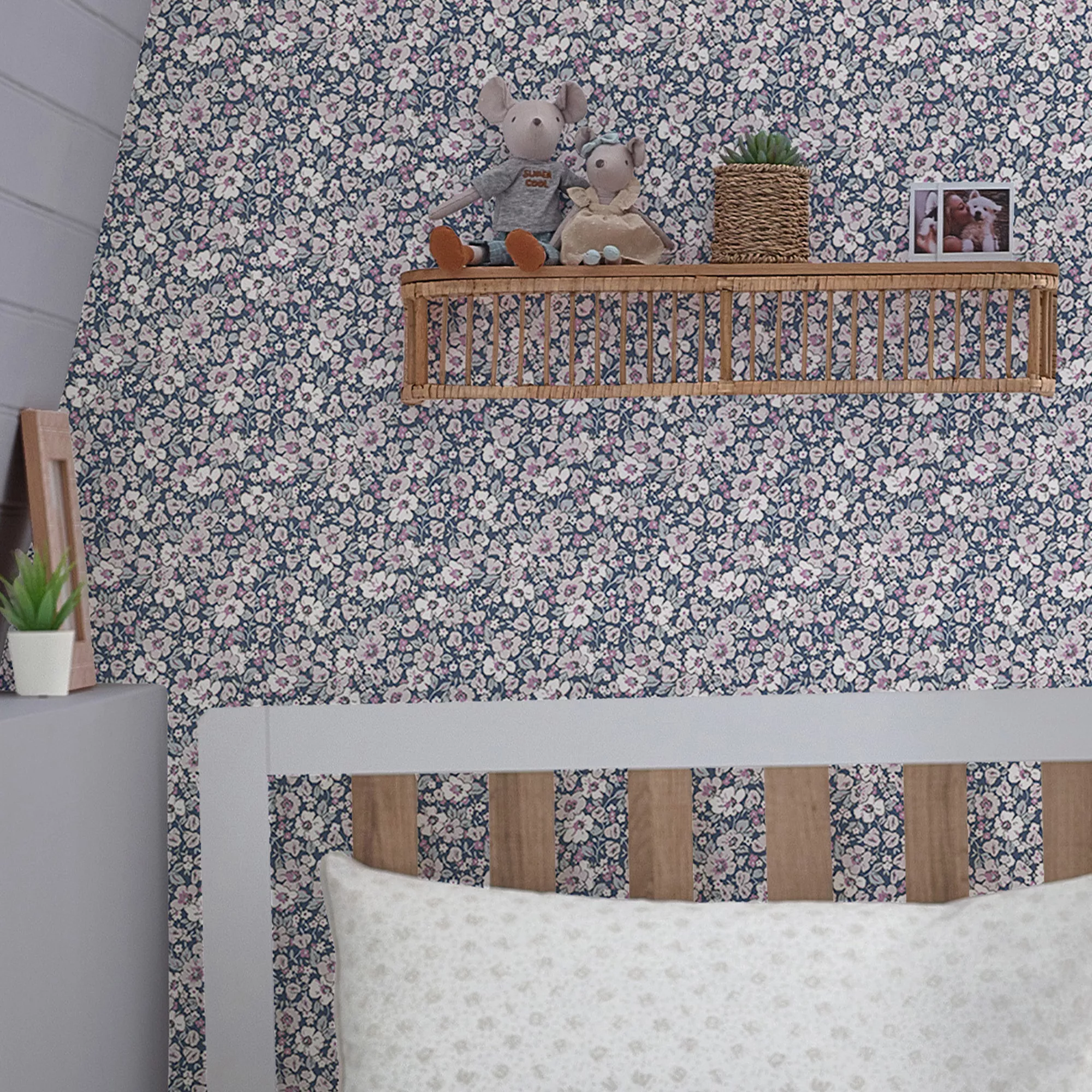 Laura Ashley Libby Purple Kids Smooth Wallpaper 8 Laura Ashley Libby Purple Kids Smooth Wallpaper - Image 6