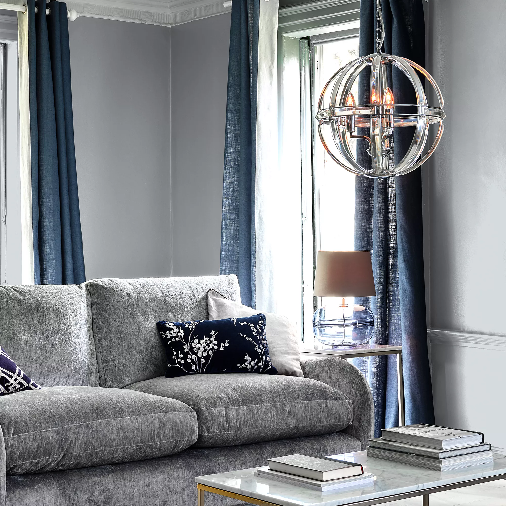 Laura Ashley Pale Slate Matt Emulsion Paint, 5L 7 Laura Ashley Pale Slate Matt Emulsion Paint, 5L - Image 5