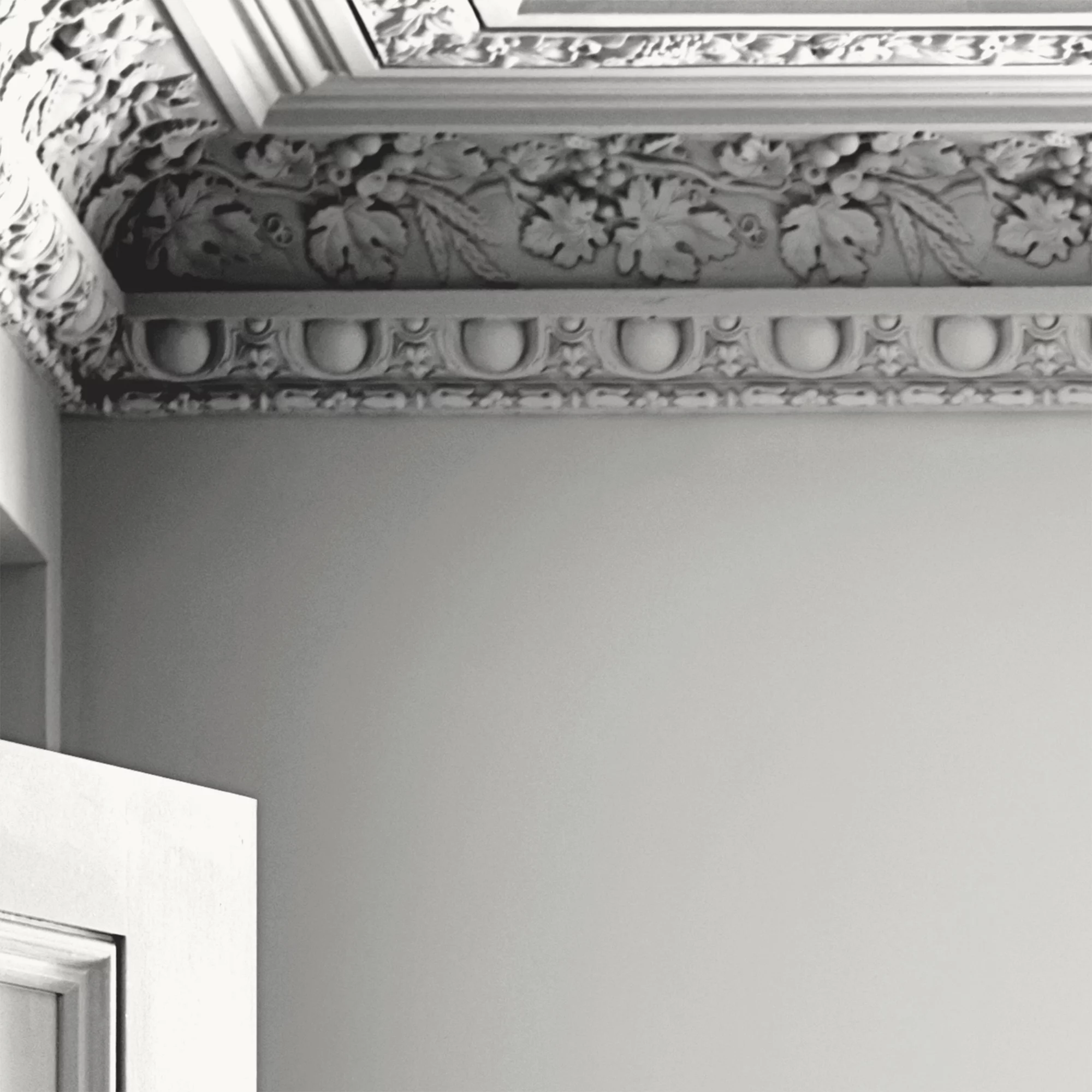 Laura Ashley Pure White Matt Emulsion Paint, 5L 7 Laura Ashley Pure White Matt Emulsion Paint, 5L - Image 5